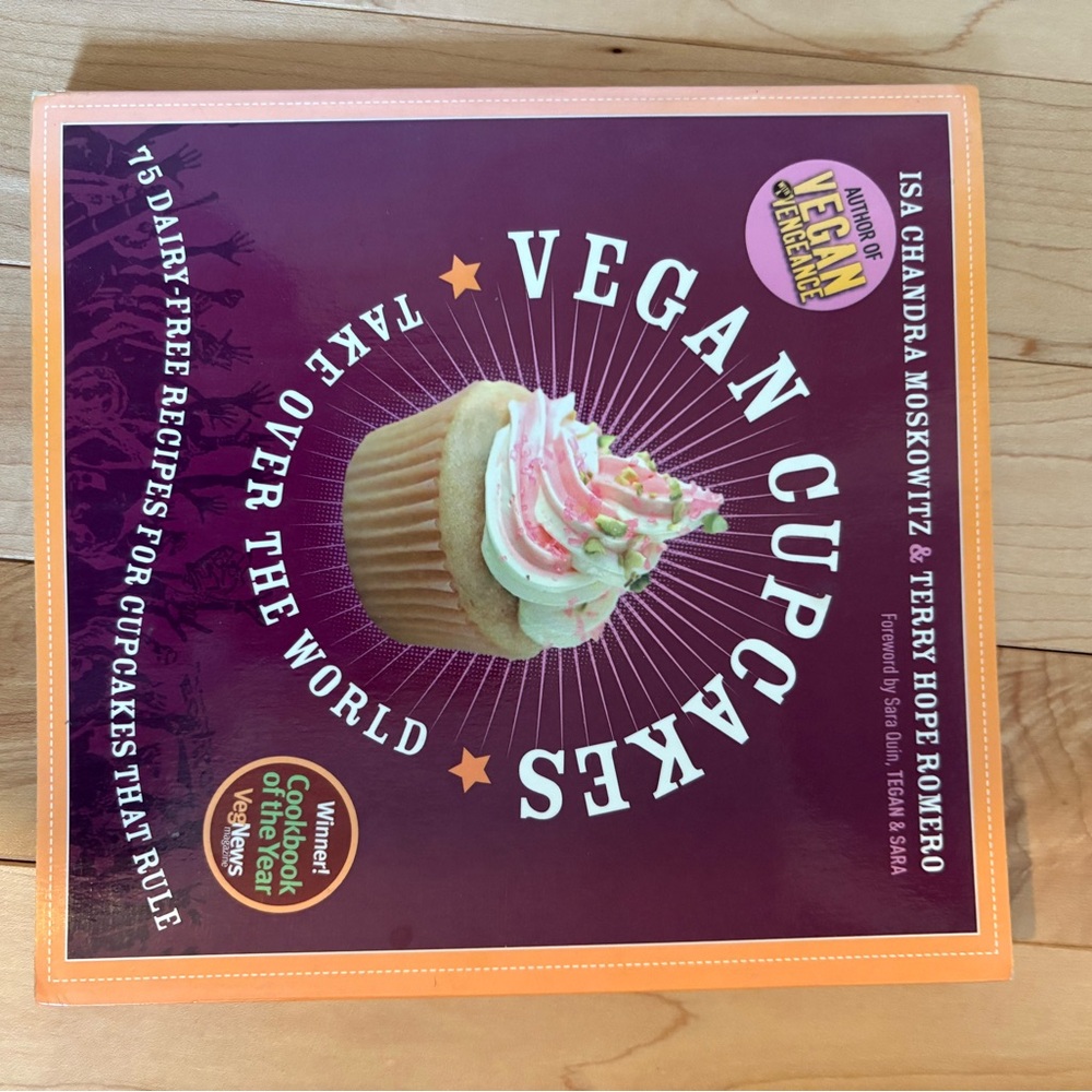Vegan Cupcakes Take Over the World Book